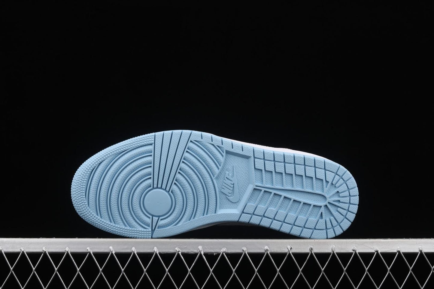 Air Jordan 1 AJ1 Mid SE – Sesame