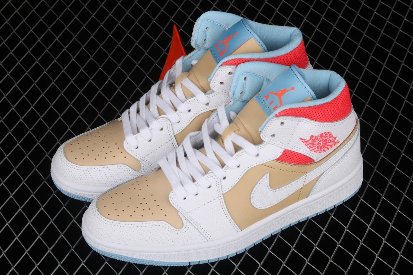 Air Jordan 1 AJ1 Mid SE – Sesame