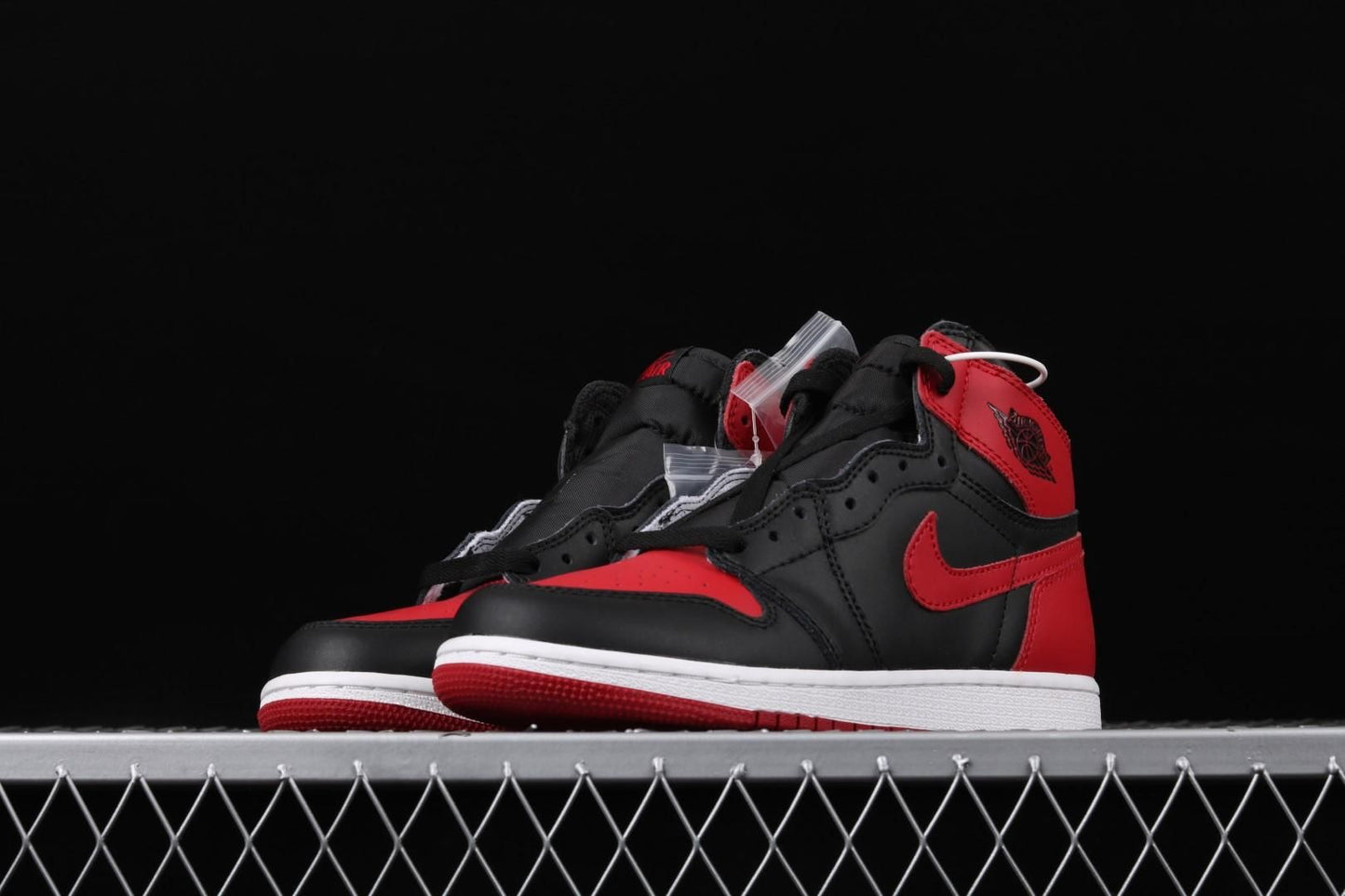 Unisex Air Jordan 1 AJ1 Retro - Banned