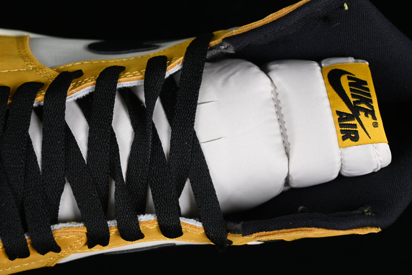 Air Jordan 1 Aj1 High – Yellow Ochre