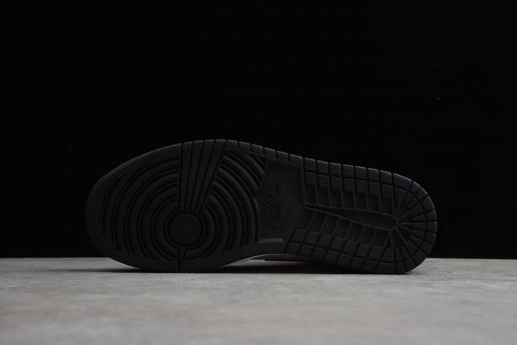 Air Jordan 1 AJ1 Mid SE – Black Gold