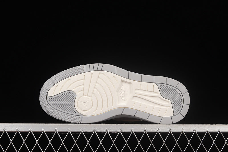Air Jordan 1 AJ1 Elevate - Grey