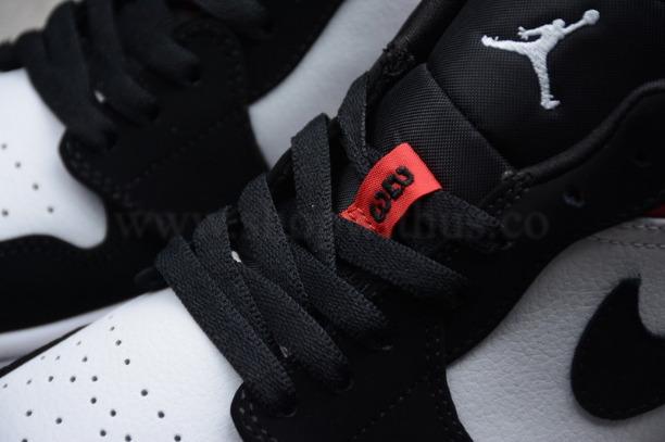 Air Jordan 1 AJ1 Low – Black Toe