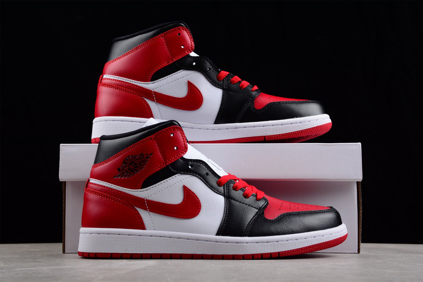 Air Jordan 1 AJ1 Mid Alternate – Bred Toe