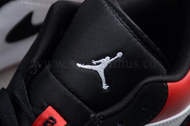 Air Jordan 1 AJ1 Low – Black Toe