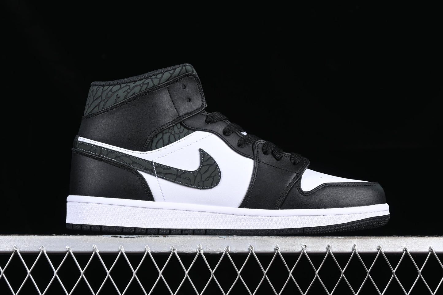 Air Jordan 1 AJ1 Mid – Panda Elephant