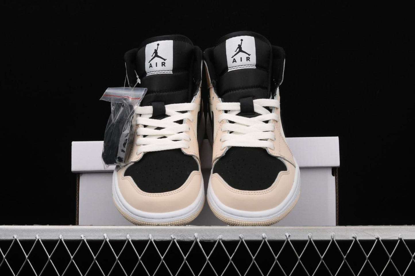 Air Jordan 1 AJ1 Mid – Barely Orange Light Violet
