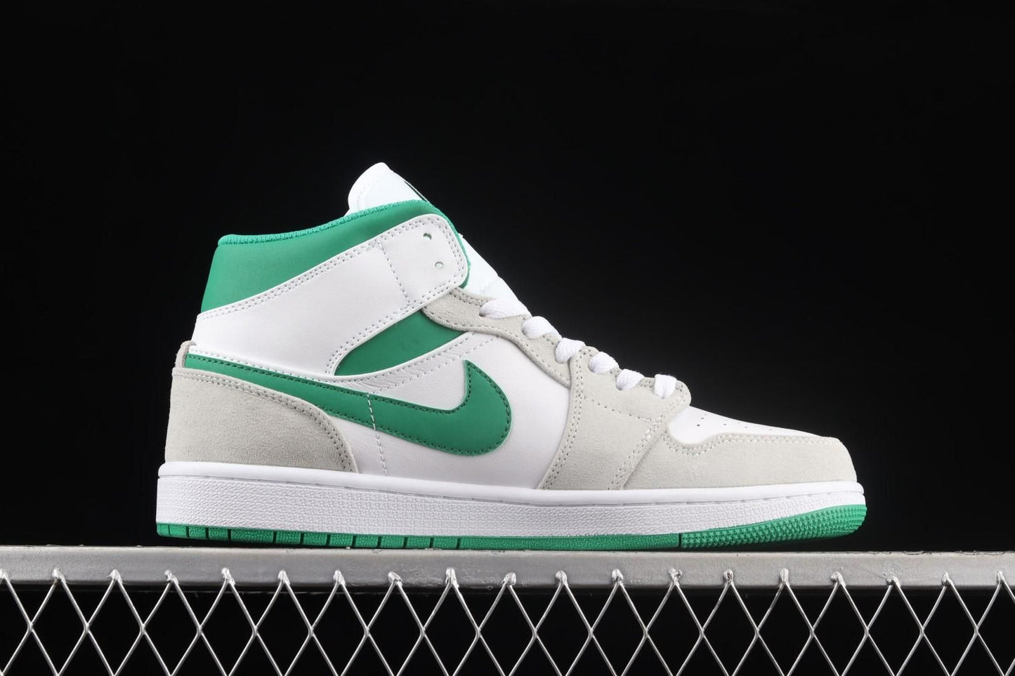 Air Jordan 1 AJ1 Mid – Grey Pine Green