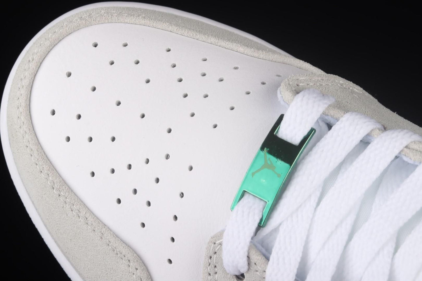 Air Jordan 1 AJ1 Mid – Grey Pine Green