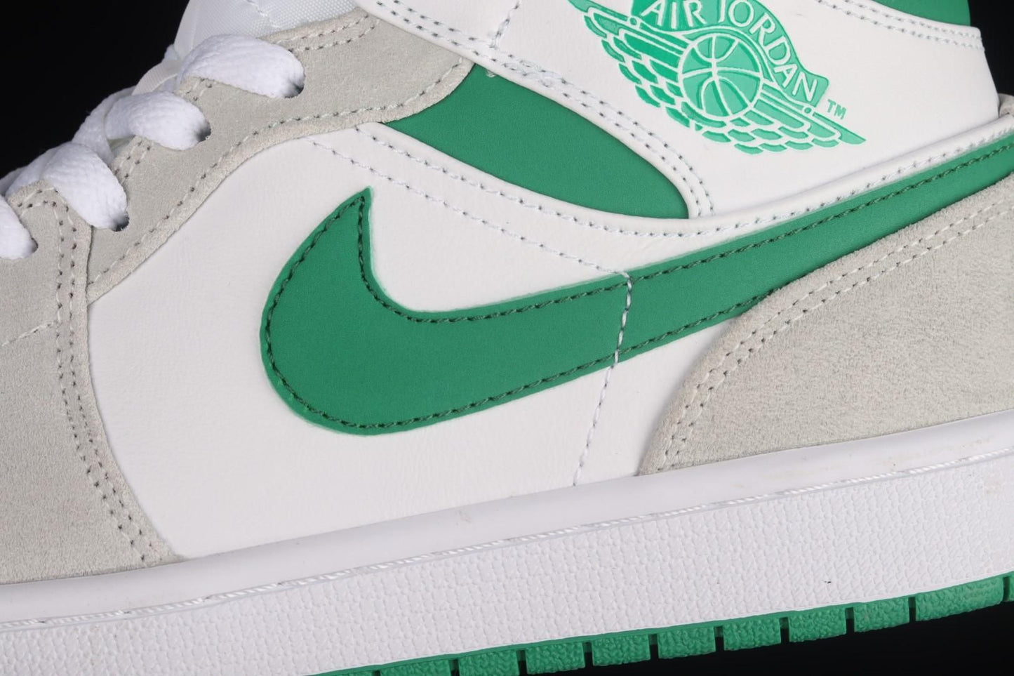 Air Jordan 1 AJ1 Mid – Grey Pine Green