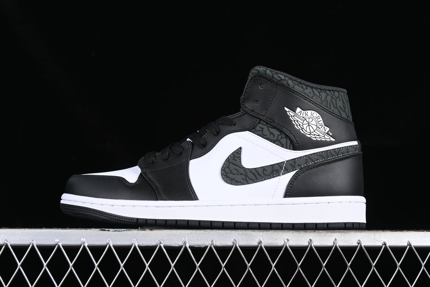 Air Jordan 1 AJ1 Mid – Panda Elephant