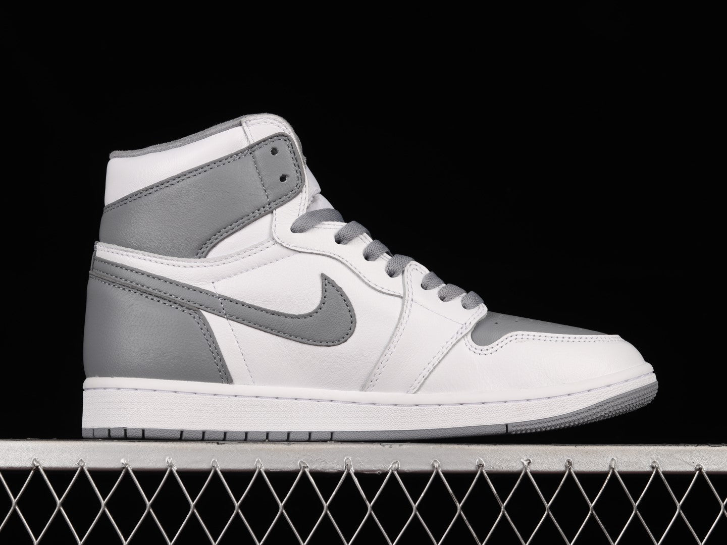 Air Jordan 1 AJ1 Retro High OG - Stealth