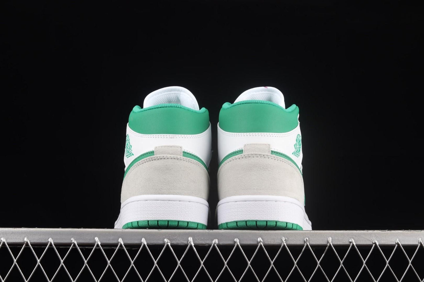 Air Jordan 1 AJ1 Mid – Grey Pine Green