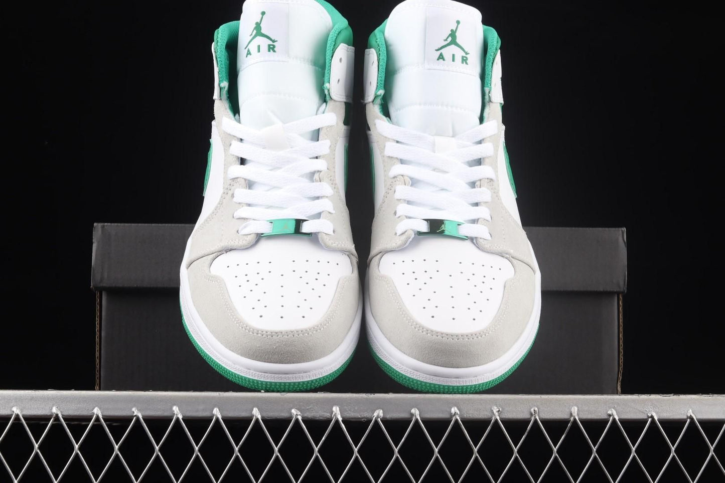 Air Jordan 1 AJ1 Mid – Grey Pine Green