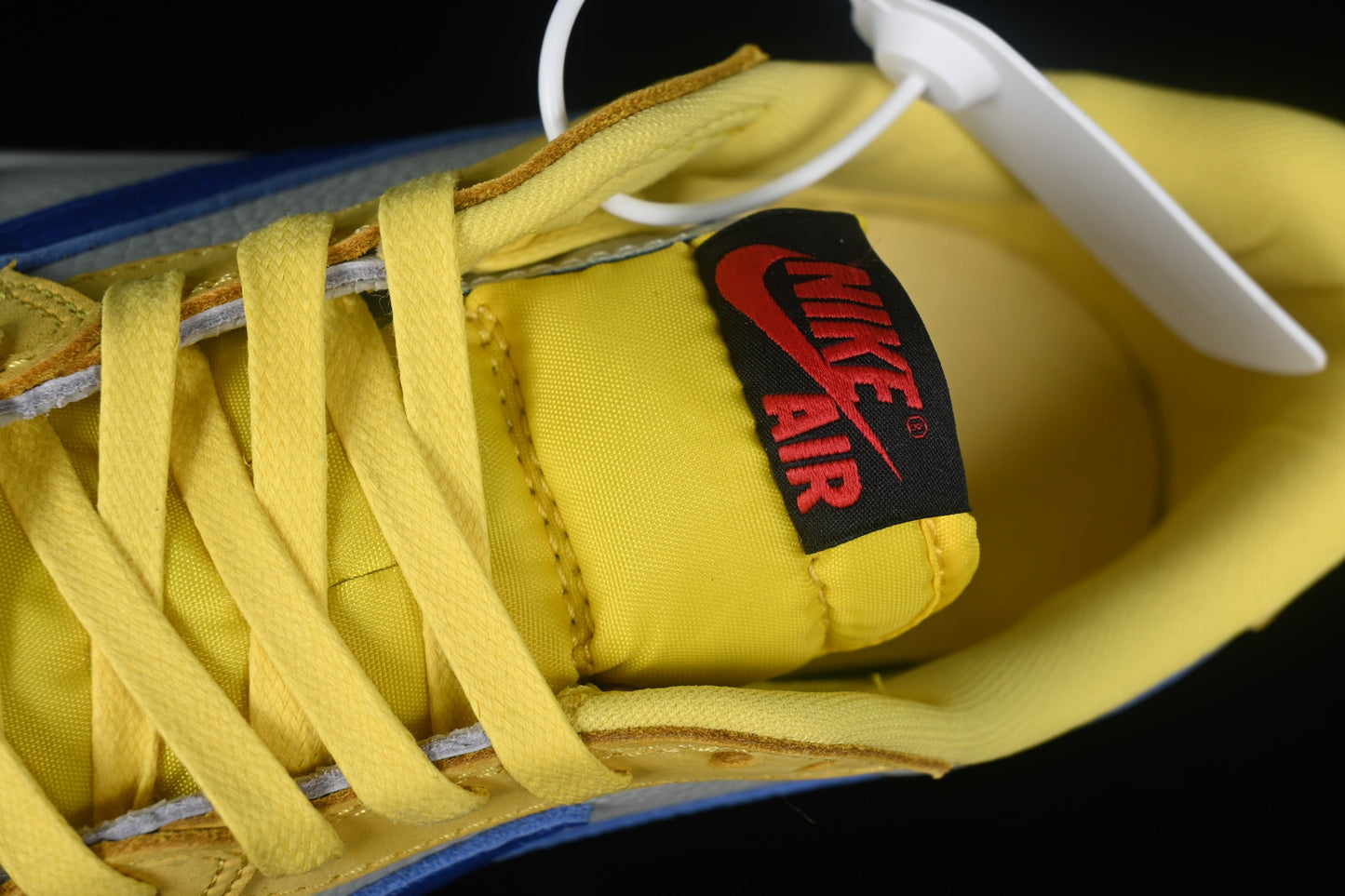 Travis Scott x Air Jordan 1 AJ1 Low – Canary