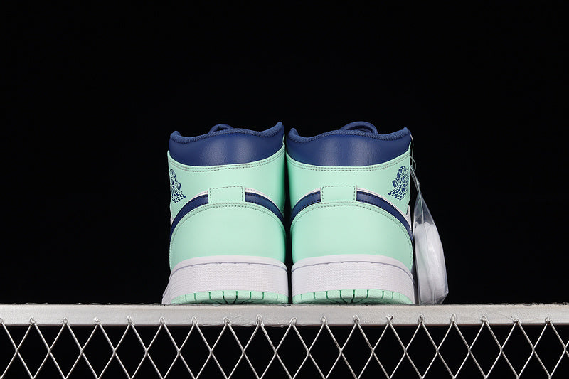Air Jordan 1 AJ1 Mid – Mystic Navy