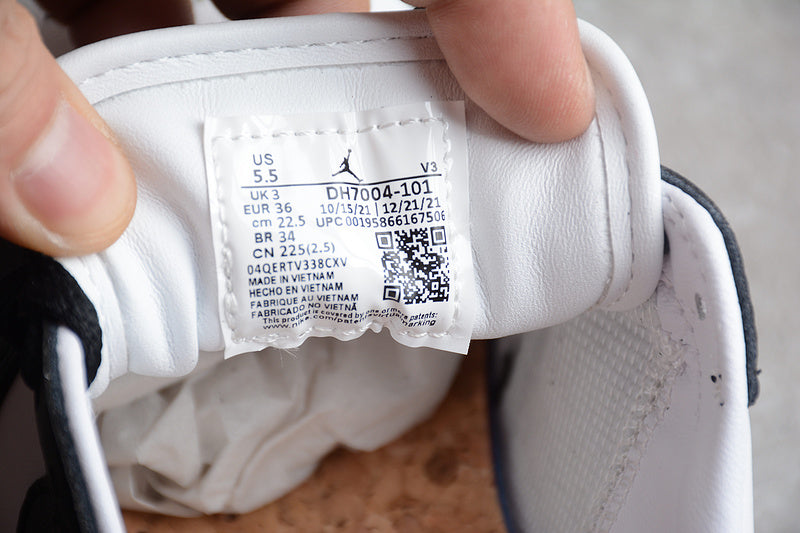 Air Jordan 1 AJ1 Low Elevate – Panda