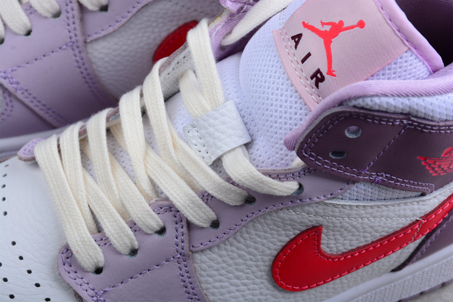 Unisex Air Jordan 1 AJ1 Mid – Valentine's Day