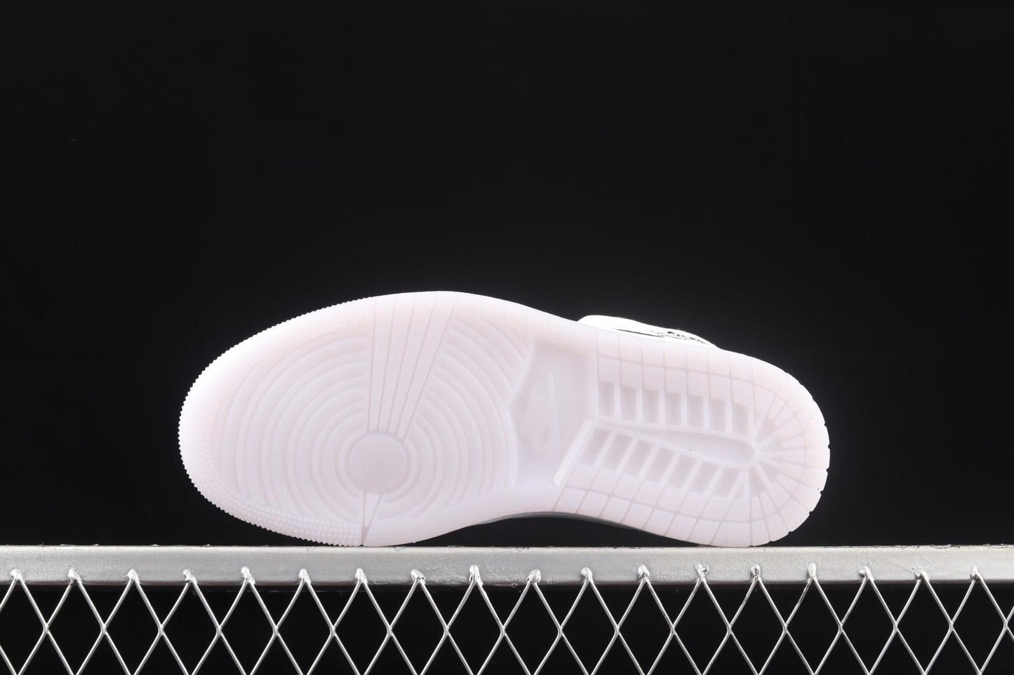 Air Jordan 1 AJ1 Mid – Diamond Shorts