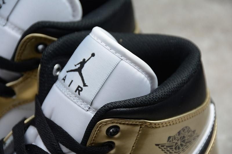 Air Jordan 1 AJ1 Mid – Metallic Gold