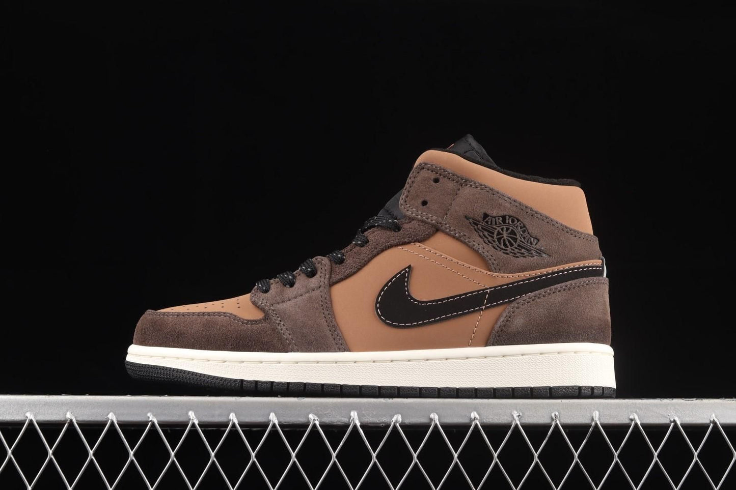 Air Jordan 1 AJ1 Mid – Dark Chocolate
