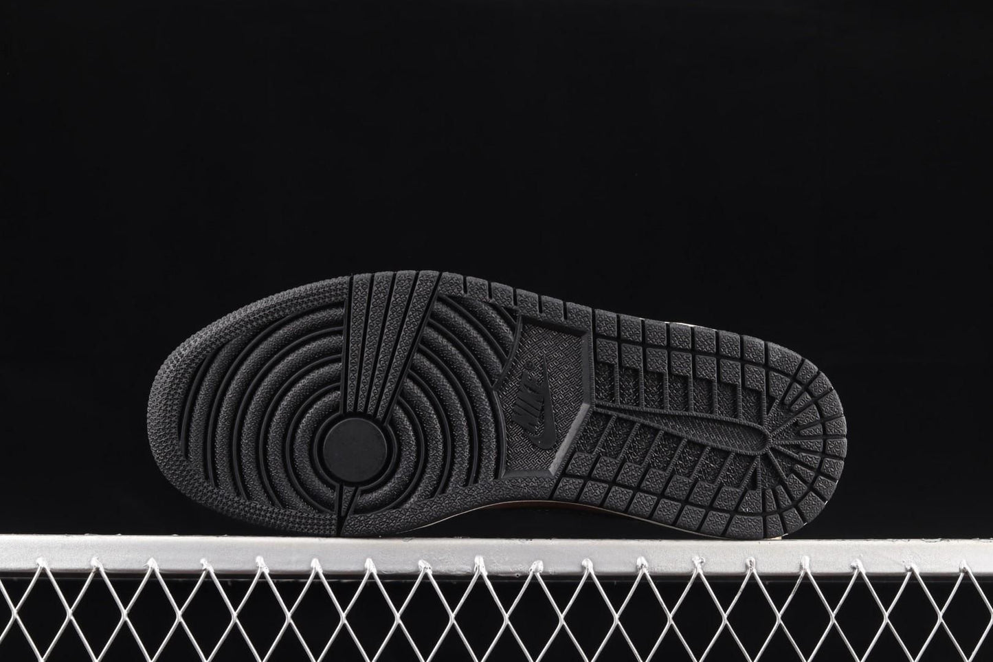 Air Jordan 1 AJ1 Mid – Dark Chocolate
