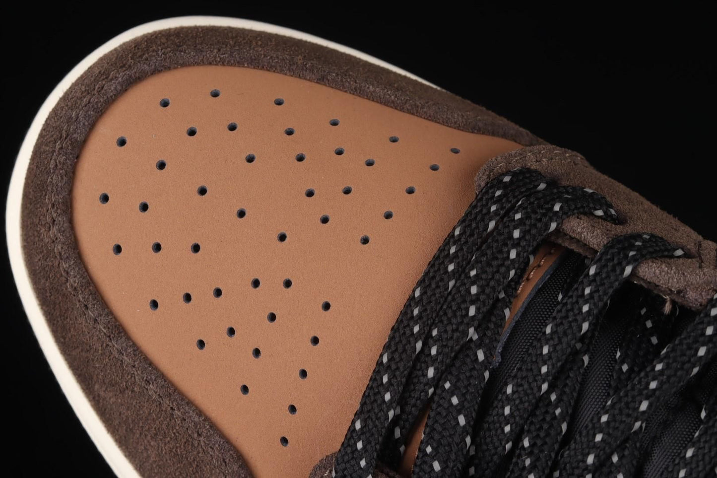 Air Jordan 1 AJ1 Mid – Dark Chocolate