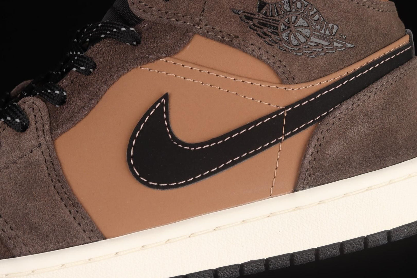 Air Jordan 1 AJ1 Mid – Dark Chocolate