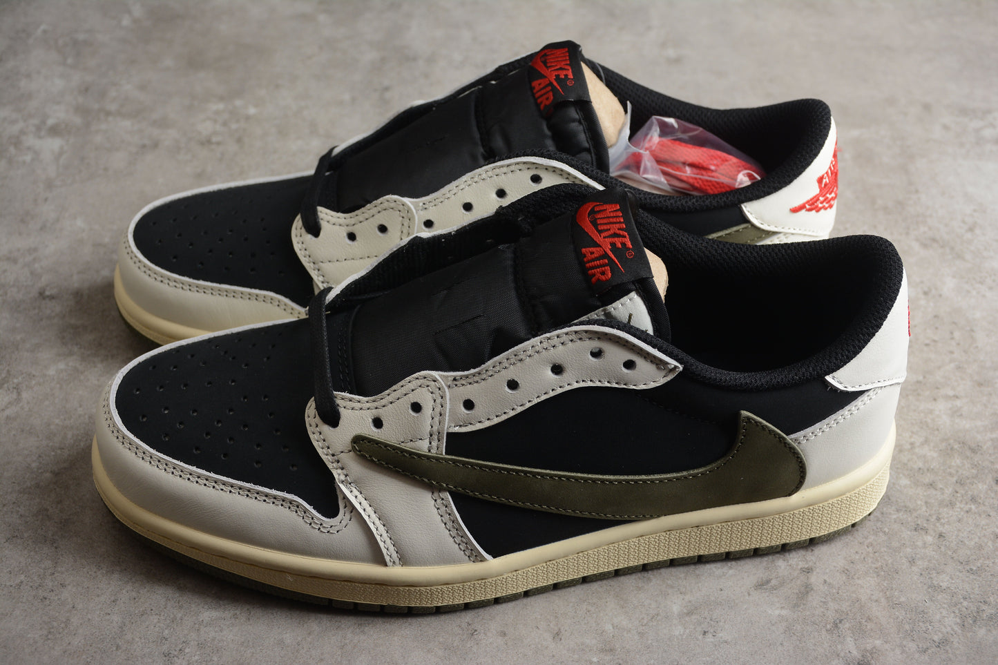 Travis Scott x Air Jordan 1 Low AJ1 – Olive