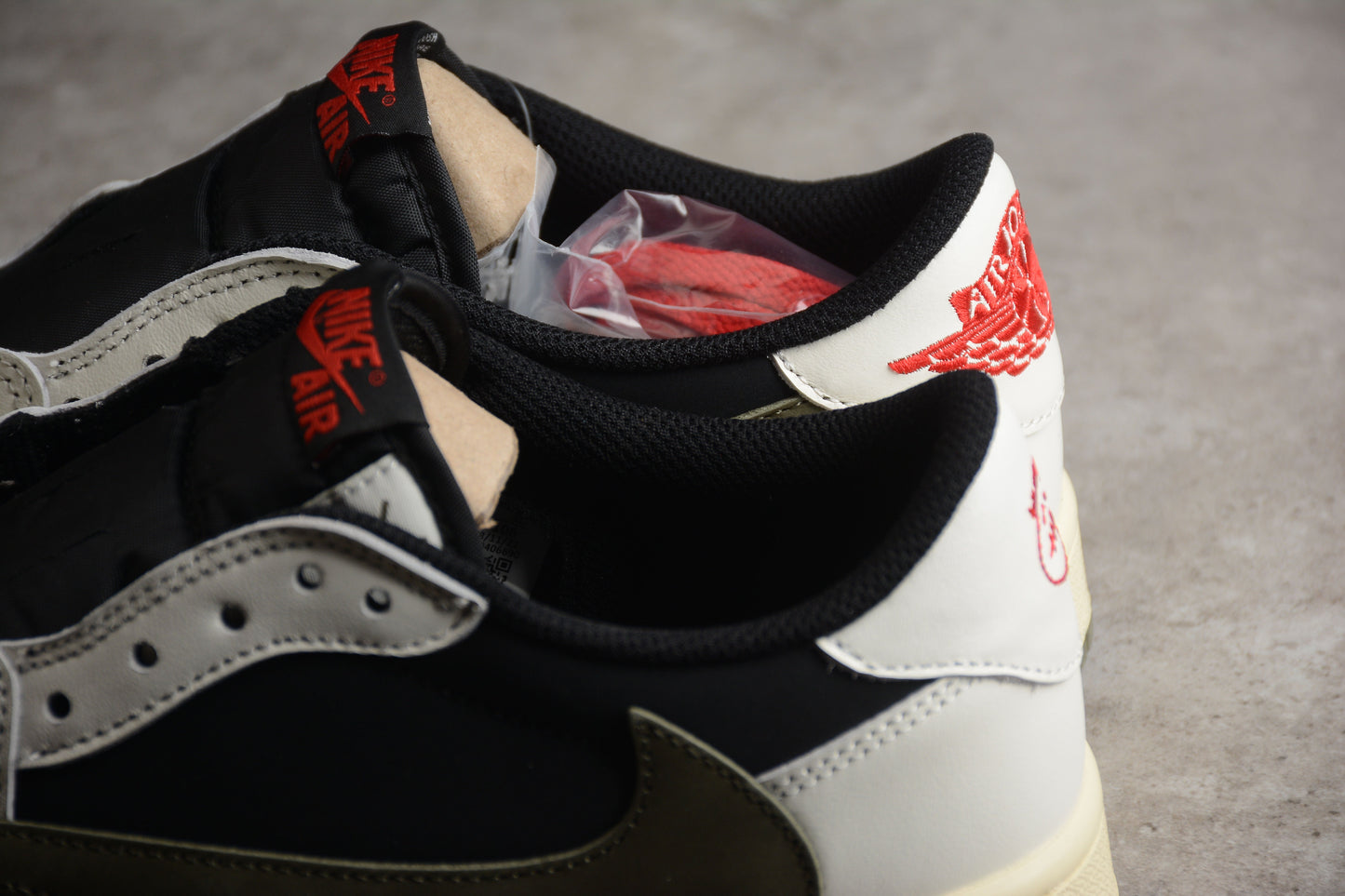 Travis Scott x Air Jordan 1 Low AJ1 – Olive