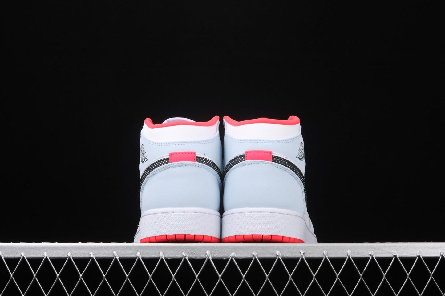 Air Jordan 1 AJ1 Mid – Half Blue Polka Dot