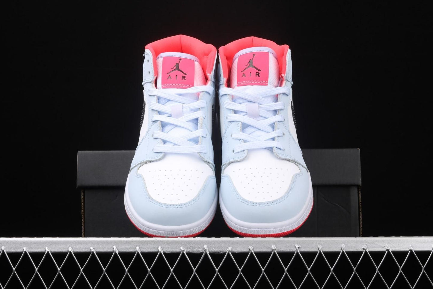Air Jordan 1 AJ1 Mid – Half Blue Polka Dot