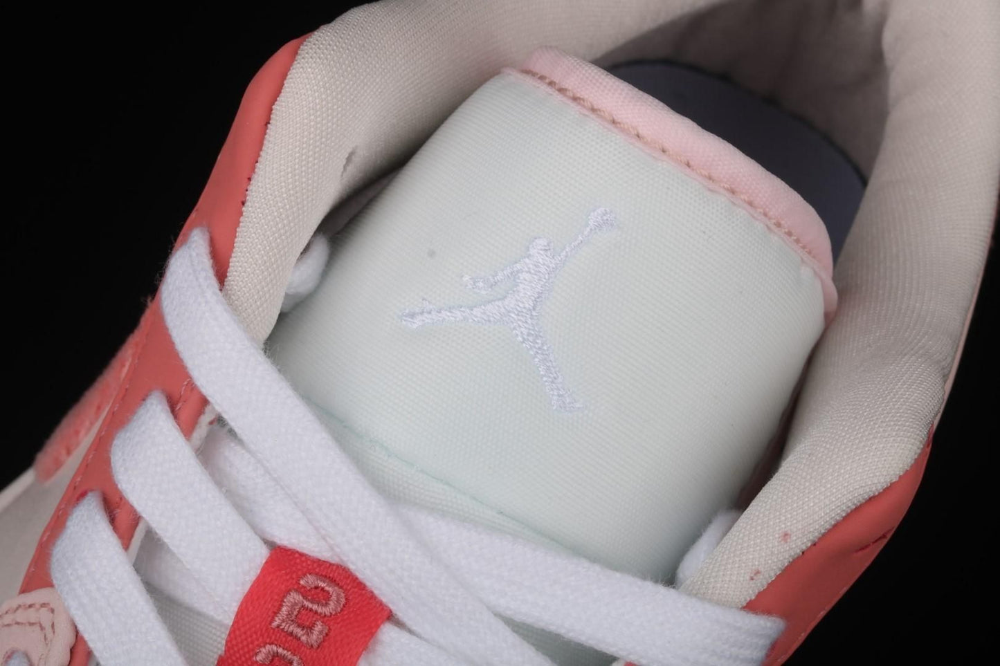 Air Jordan 1 AJ1 Low SE – Mighty Swooshers Pink