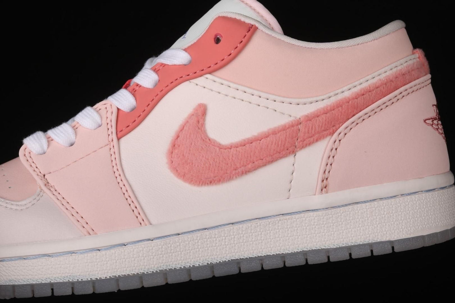 Air Jordan 1 AJ1 Low SE – Mighty Swooshers Pink