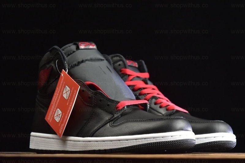 Air Jordan 1 AJ1 Retro High OG - Black Satin