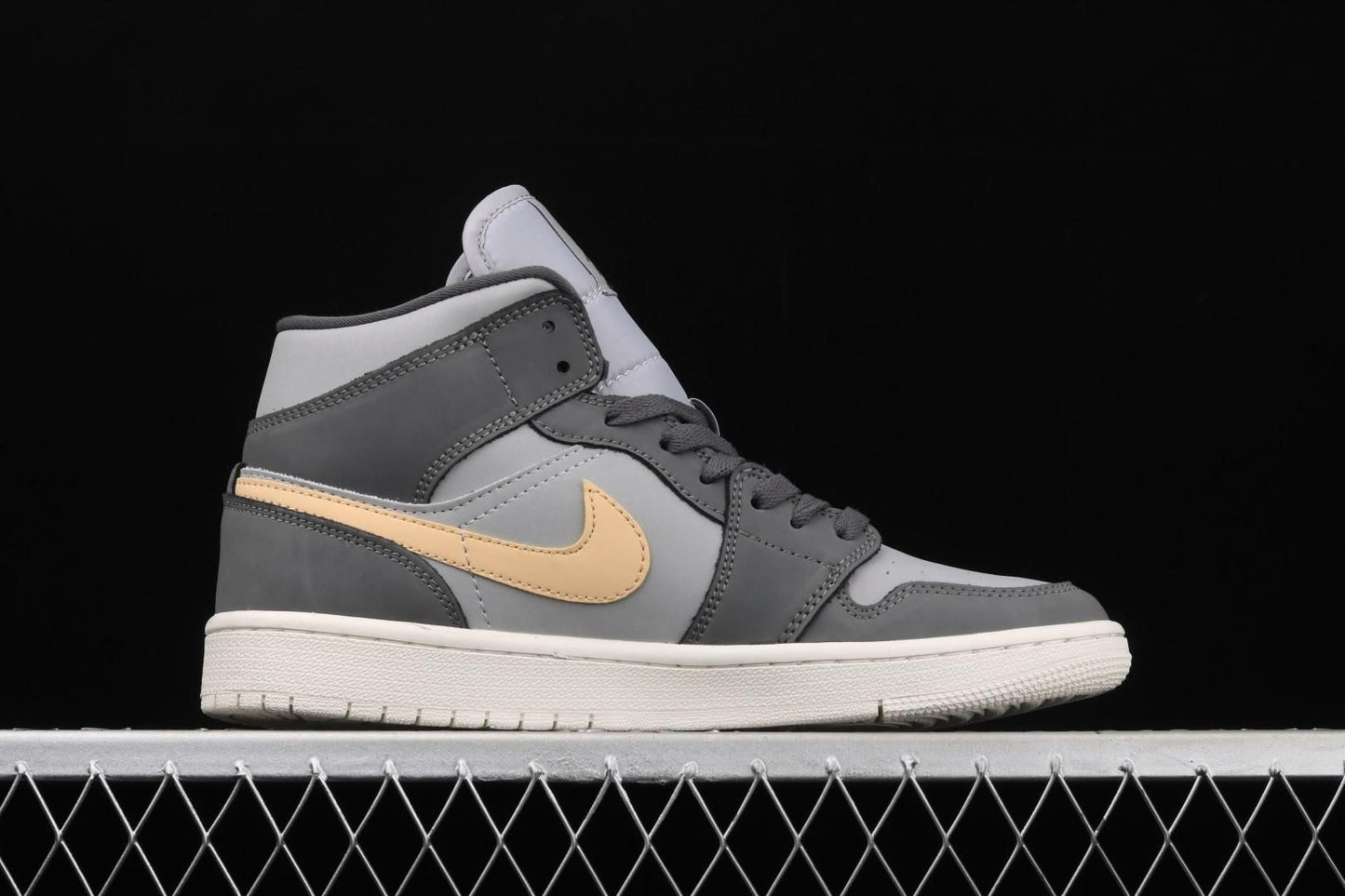 Air Jordan 1 AJ1 Mid – Grey Onyx