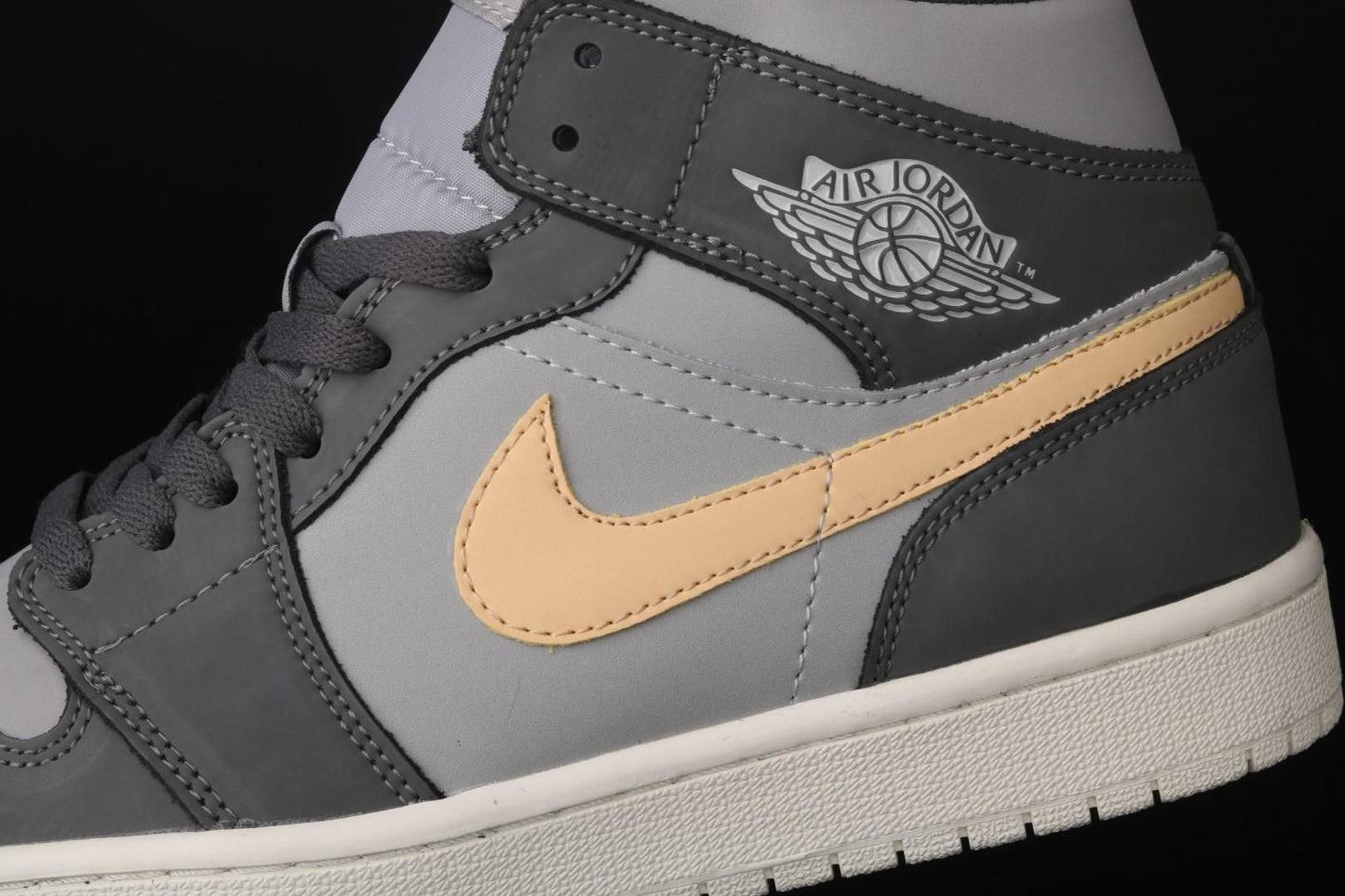 Air Jordan 1 AJ1 Mid – Grey Onyx