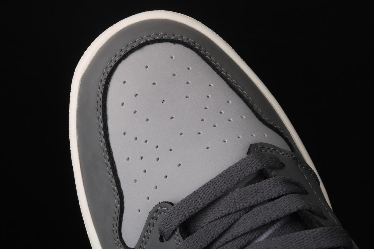 Air Jordan 1 AJ1 Mid – Grey Onyx