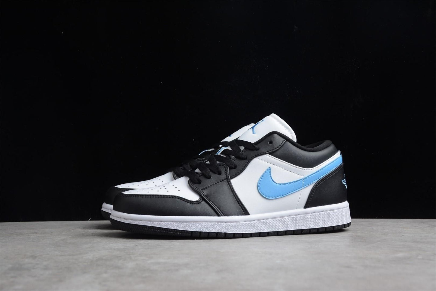 Air Jordan 1 AJ1 Low Black/University Blue