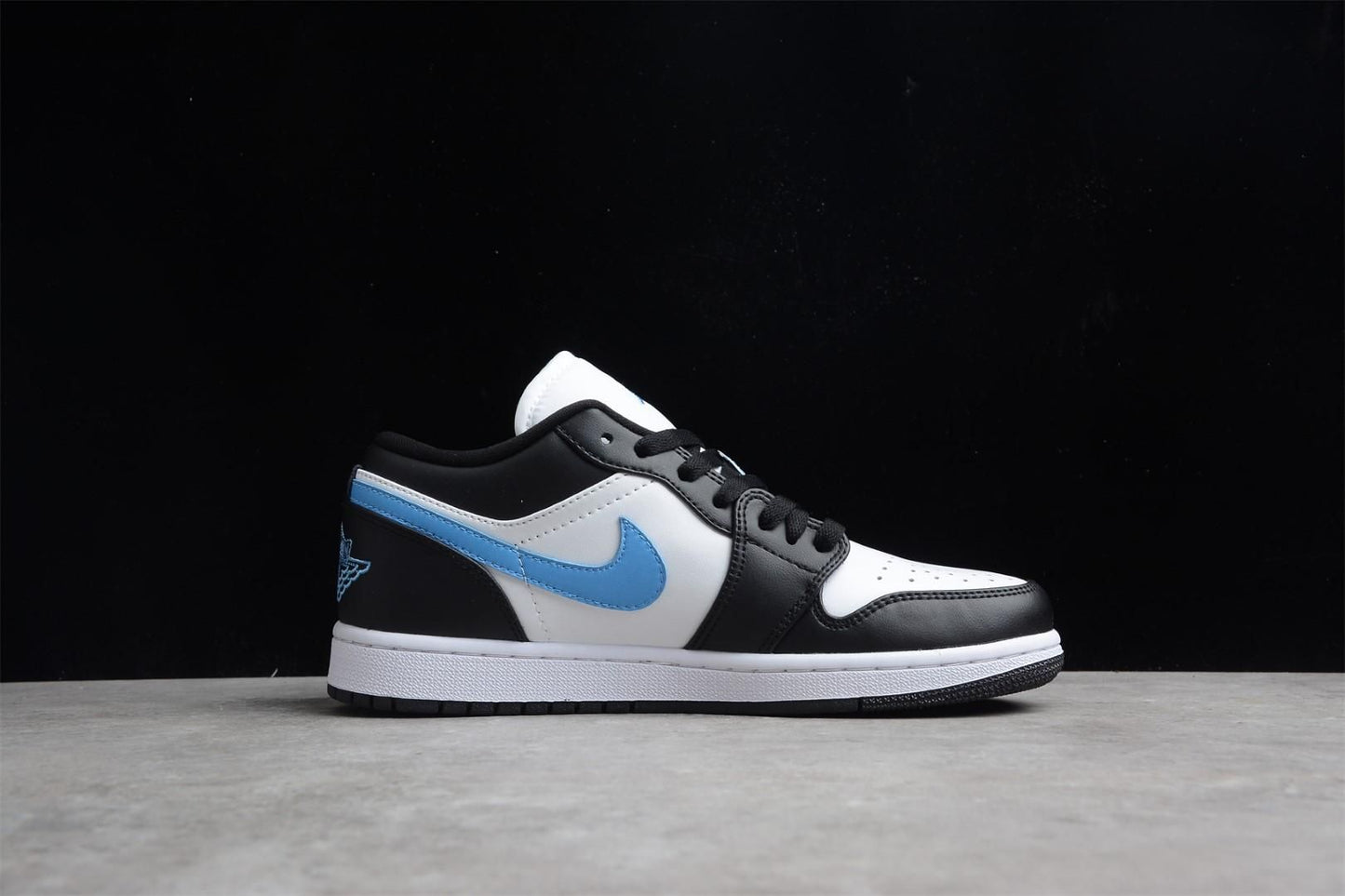 Air Jordan 1 AJ1 Low Black/University Blue