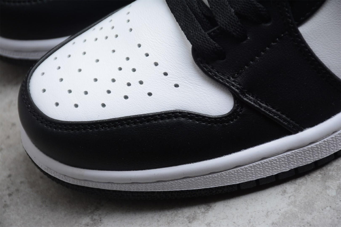 Air Jordan 1 AJ1 Low Black/University Blue