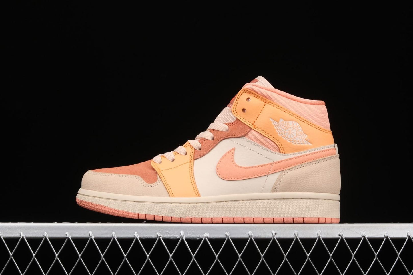 Air Jordan 1 AJ1 Mid – Apricot Orange