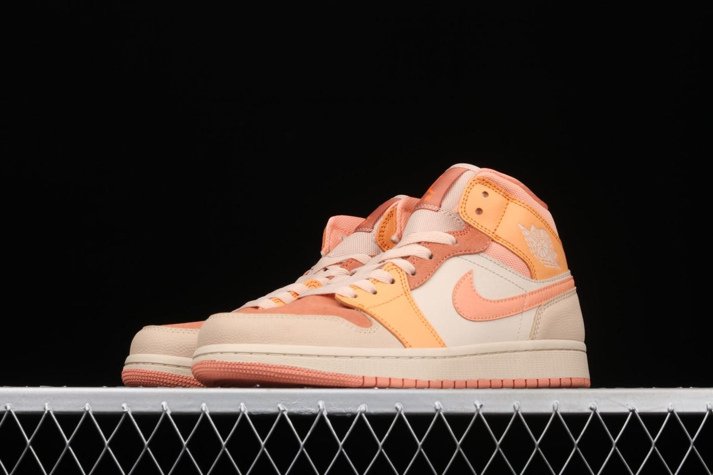 Air Jordan 1 AJ1 Mid – Apricot Orange