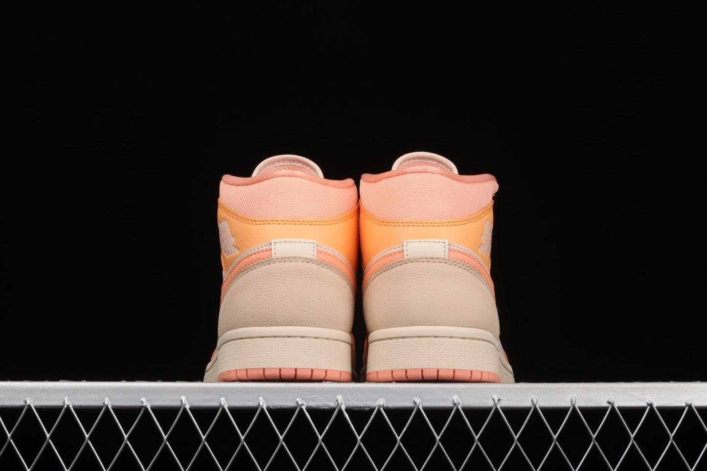 Air Jordan 1 AJ1 Mid – Apricot Orange