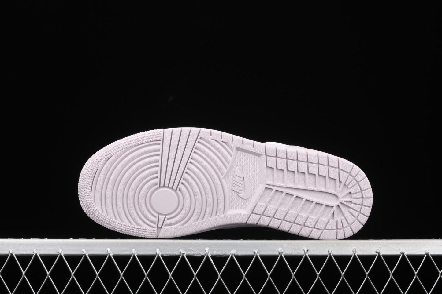 Unisex Air Jordan 1 AJ1 Mid – Barely Rose