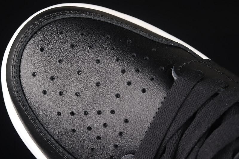 Air Jordan 1 AJ1 Zoom CMFT Bred
