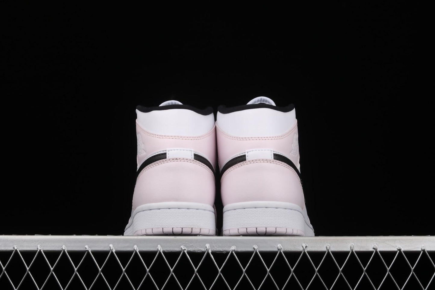 Unisex Air Jordan 1 AJ1 Mid – Barely Rose