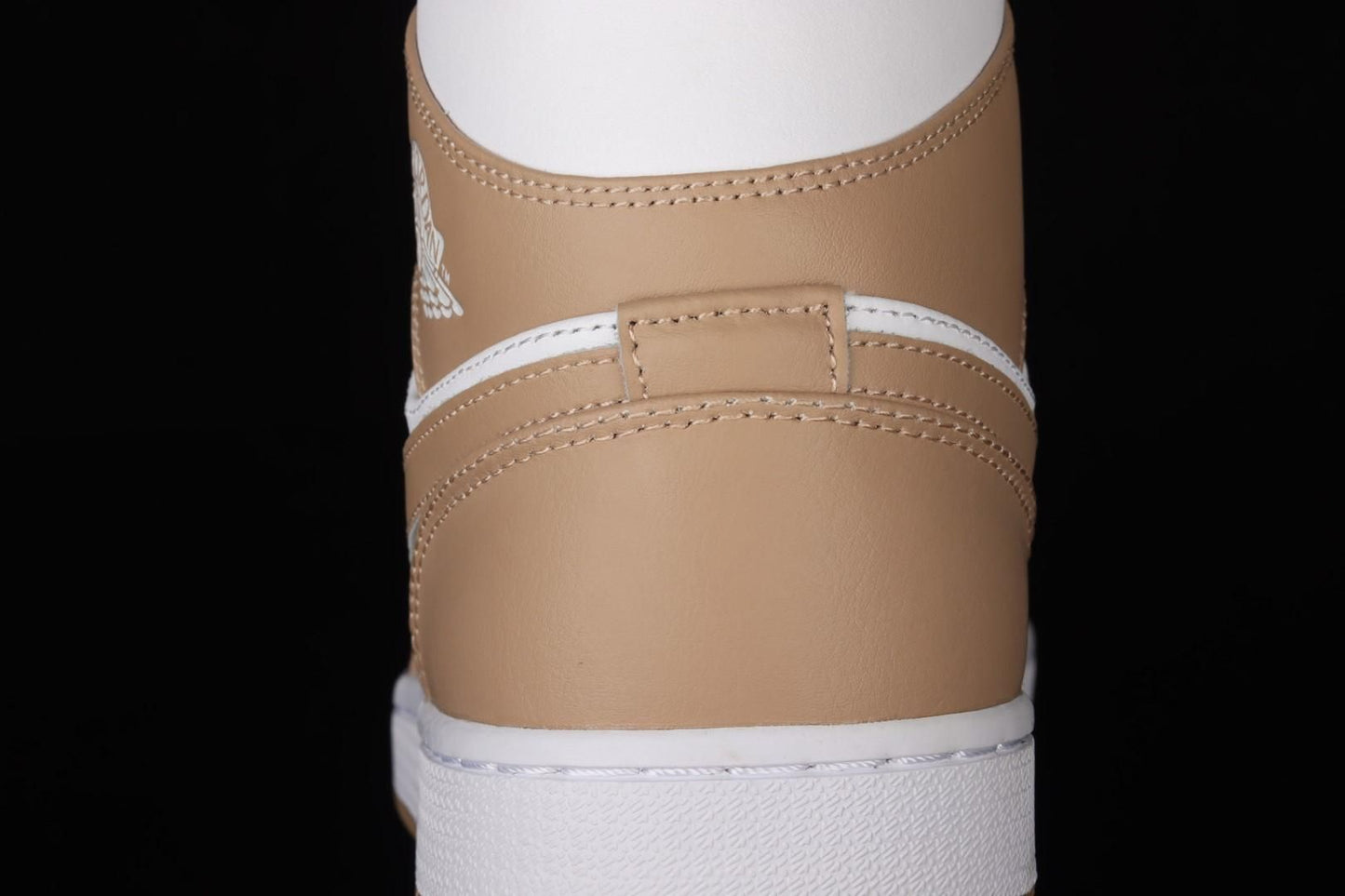Air Jordan 1 AJ1 Mid – Tan Gum