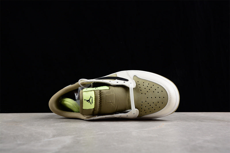 Travis Scott x Air Jordan 1 AJ1 - GOLf