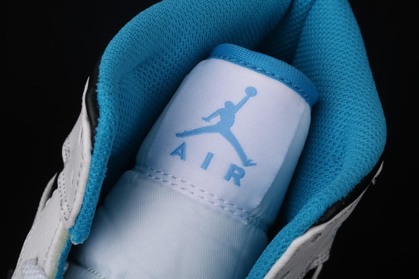 Air Jordan 1 AJ1 Mid – Laser Blue